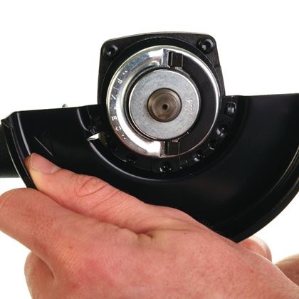 Milwaukee SMERIGLIATRICE CON VELOCITA’ VARIABILE 850W mod. AG9-125 XE - immagine 3