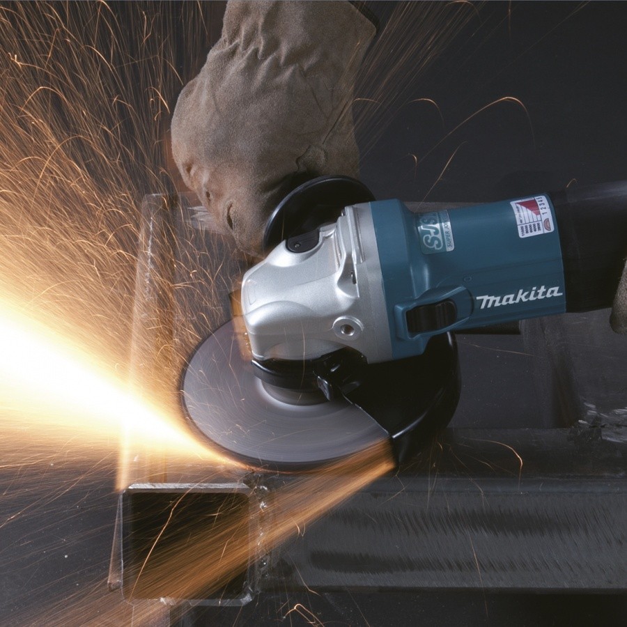 MAKITA SMERIGLIATRICE LUCIDATRICE A VELOCITA VARIABILE DISCO 150MM mod. GA6040CF - immagine 3