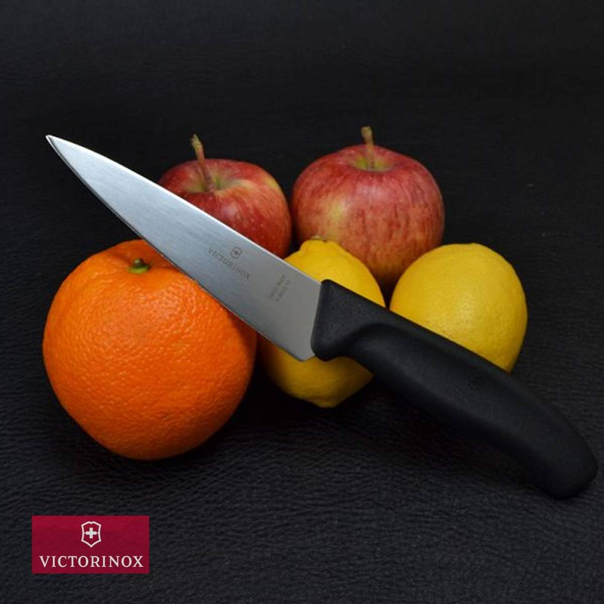 Coltello da cucina 15 cm Swiss Classic Victorinox 6.8003.15B - immagine 4