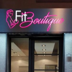 Insegna luminosa a Led cassonetto traforato e retroilluminato su misura fino a max 250X50 cm