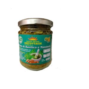 Pesto di basilico e mandorle